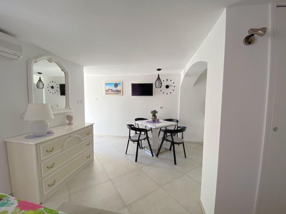 בול Guest House Meri מראה חיצוני תמונה