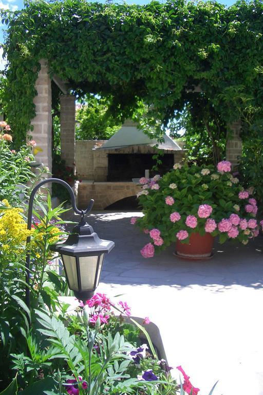 בול Guest House Meri מראה חיצוני תמונה